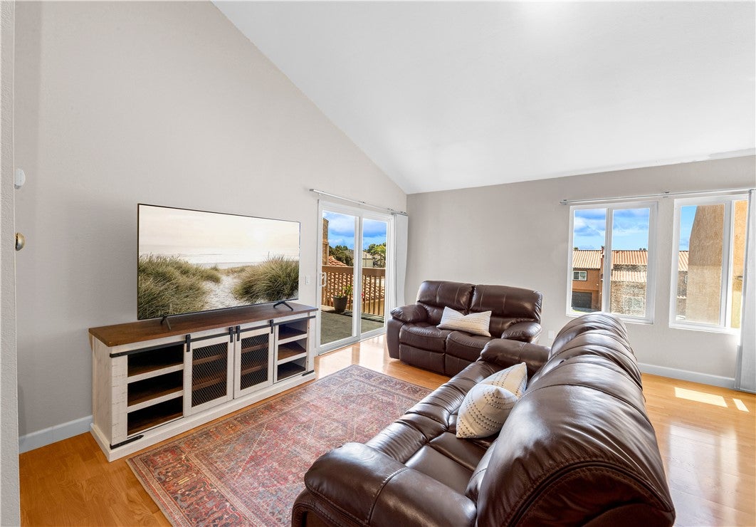 4861 Lago Drive 307