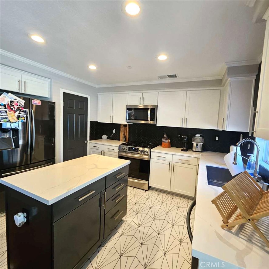 Sutter's Mill (SUTM) - Residential Lease