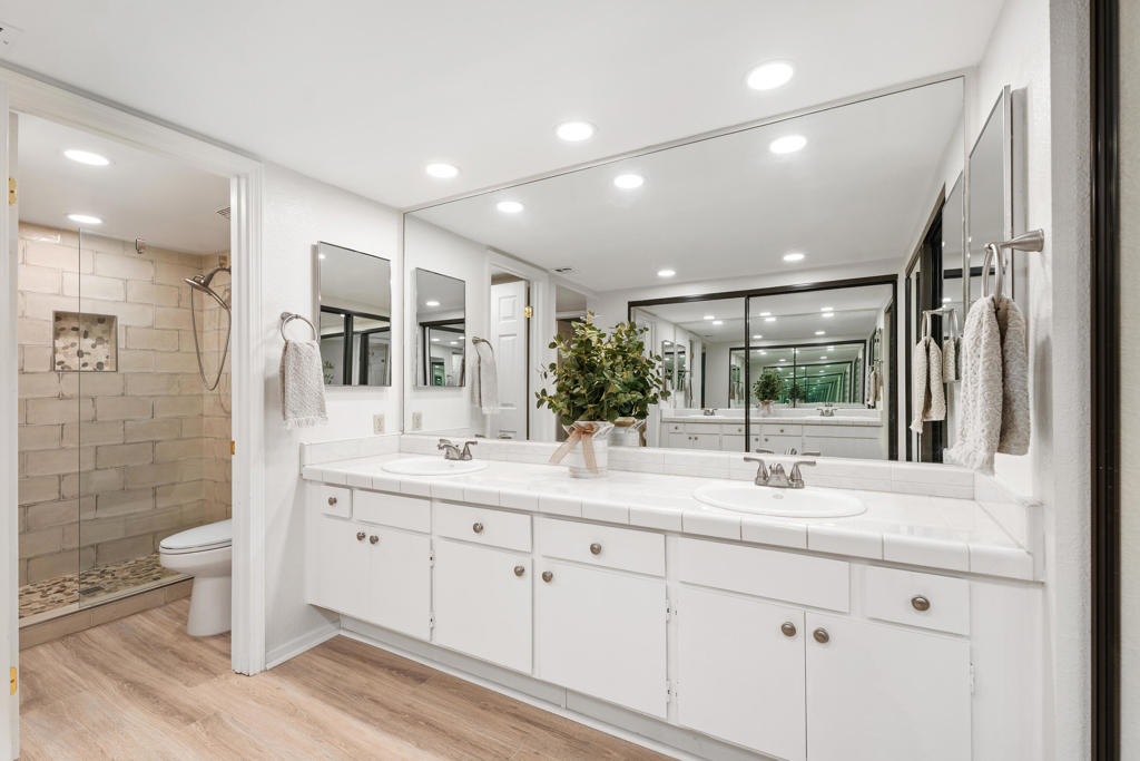 Riviera Gardens - Residential
