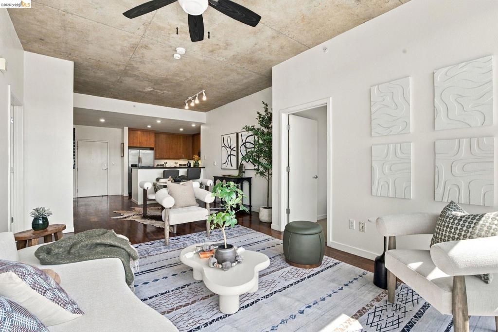 288 3rd st 408