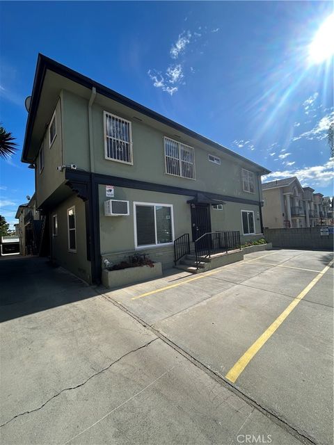 Photo of 1818 N Kingsley Drive #1, Los Angeles, CA 90027 (MLS # SB26038579)