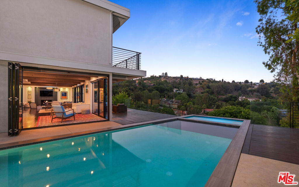 2608 Carman Crest Drive
