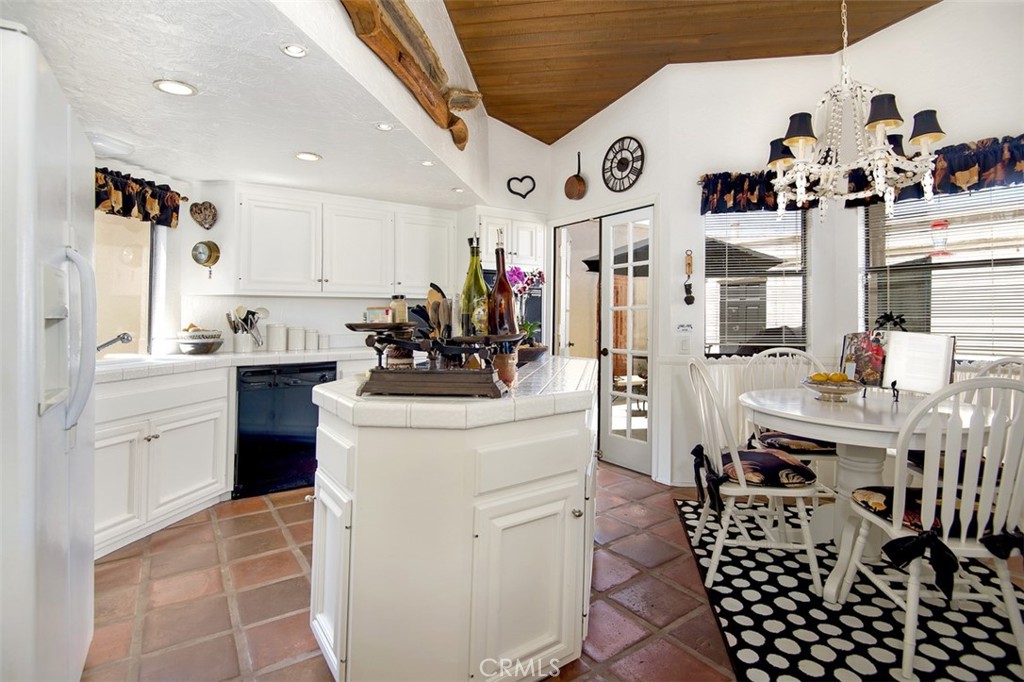 Villas (N.S.) (NSV) - Residential Lease