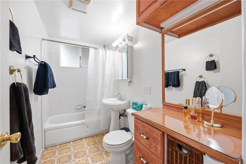 Simi Park North (169) - Residential