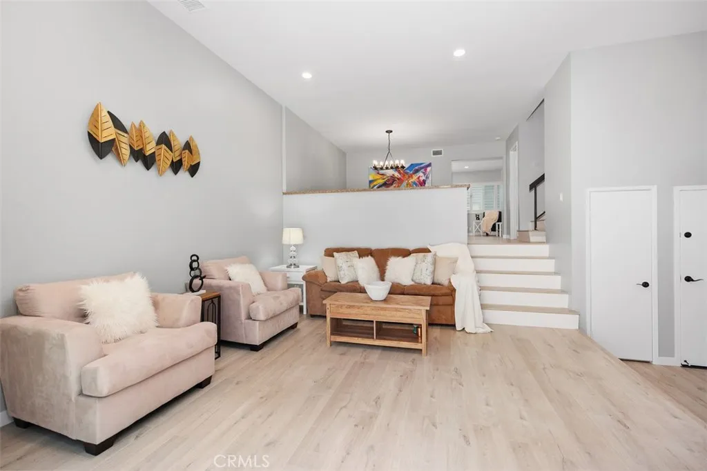 Irvine, California 92603, United States, 2 Bedrooms Bedrooms, ,3 BathroomsBathrooms,Residential,Active,92242