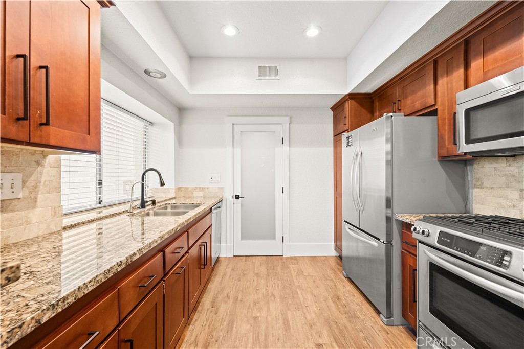 Palm Court (LHC) - Residential Lease