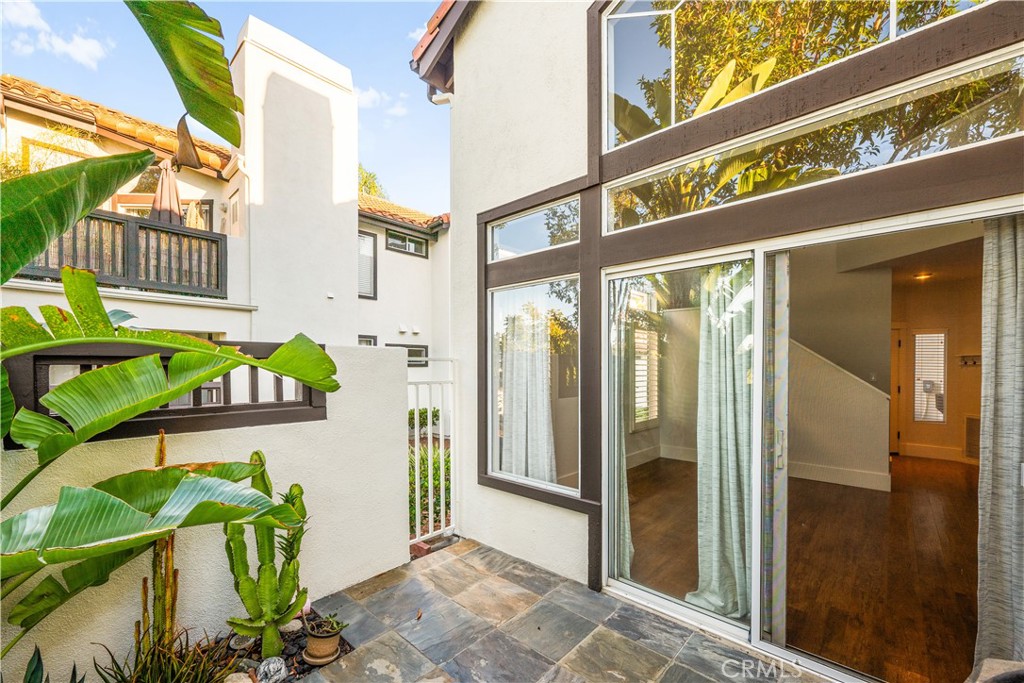 Palm Court (LHC) - Residential Lease