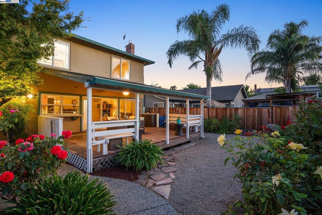 PLEASANTON MDWS - Residential