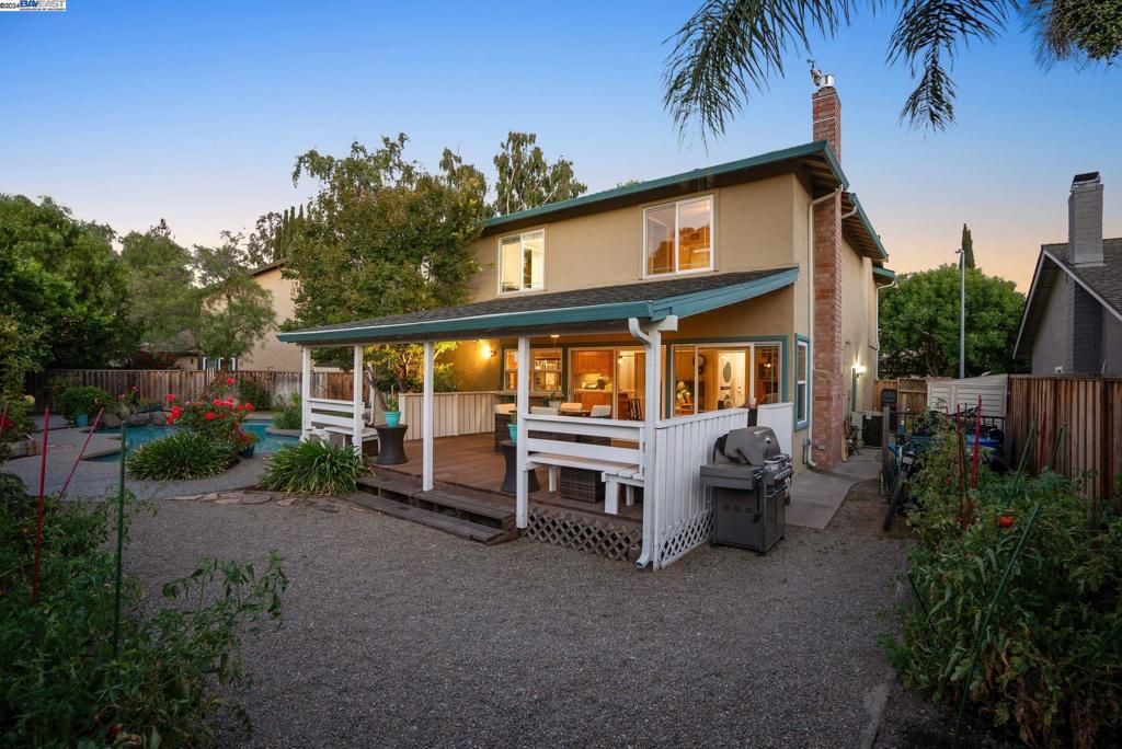 PLEASANTON MDWS - Residential