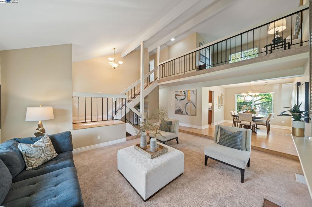 PLEASANTON MDWS - Residential