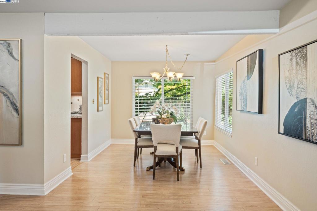 PLEASANTON MDWS - Residential