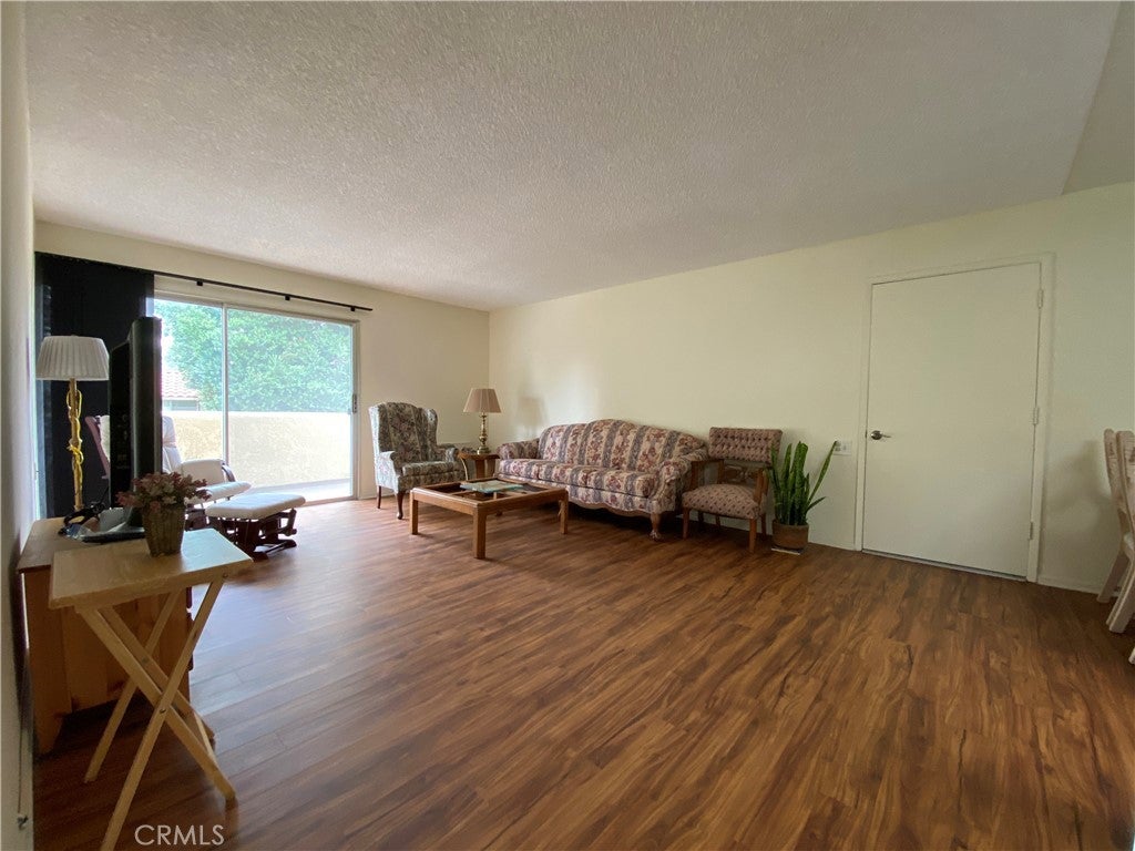 2213 Via Mariposa East B