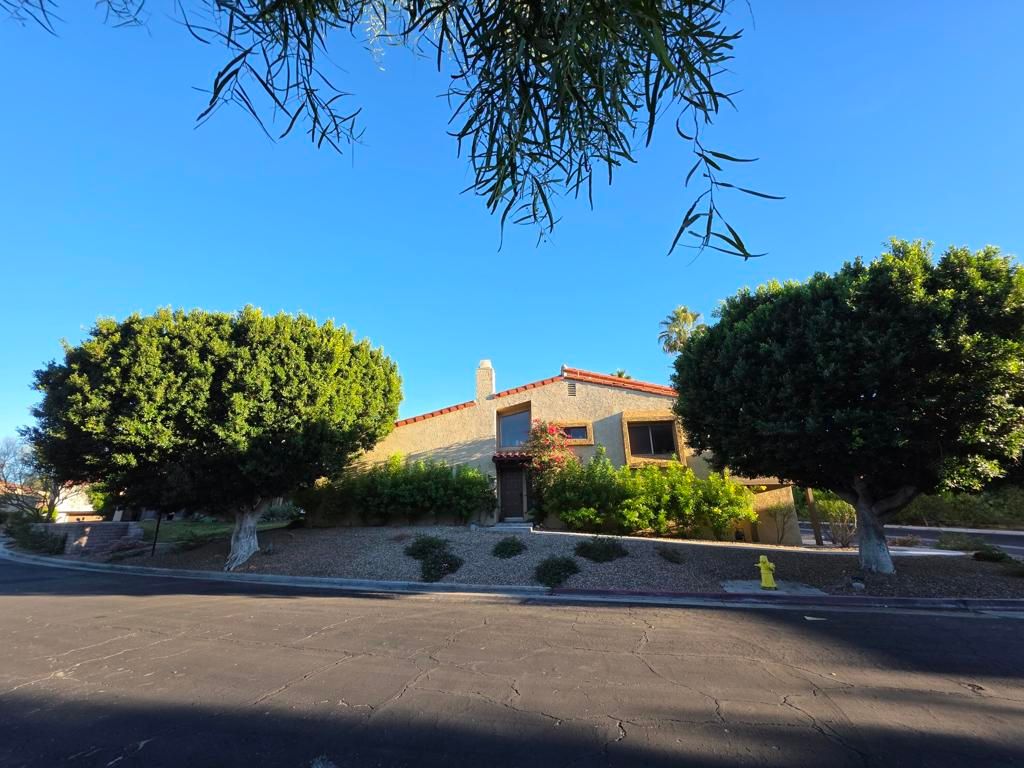 Photo of 464 E Calle Begonia, Palm Springs, CA 92262 (MLS # 219139792DA)