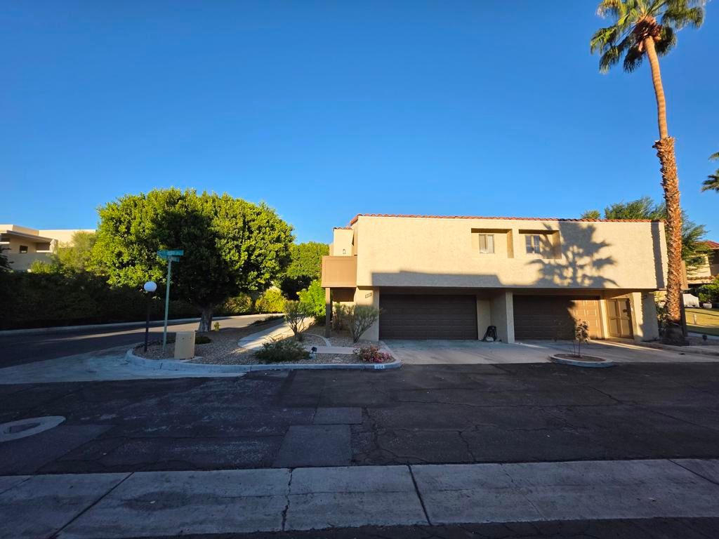 Photo of 464 E Calle Begonia, Palm Springs, CA 92262 (MLS # 219139792DA)