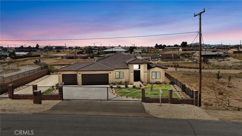 Photo of 17840 Talisman Street, Hesperia, CA 92345 (MLS # CV26110830)