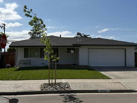 Photo of 5797 Arapaho Drive, San Jose, CA 95123 (MLS # ML82043669)