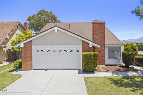 Photo of 196 Mariposa Drive, Camarillo, CA 93012 (MLS # V1-31618)