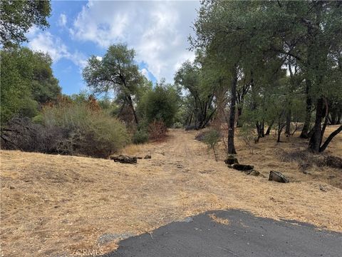 Photo of 2 AC Summerhill LN, Coarsegold, CA 93614 (MLS # MP26102471)
