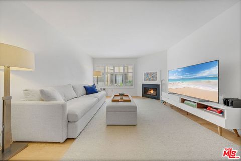 Photo of 2141 S Bentley Avenue #107, Los Angeles, CA 90025 (MLS # 26836439)