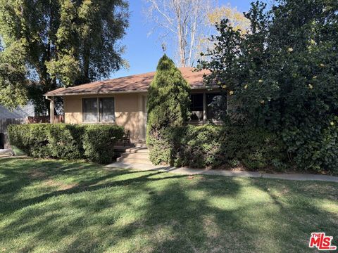 Photo of 2830 Glendon Avenue, Los Angeles, CA 90064 (MLS # 26637125)