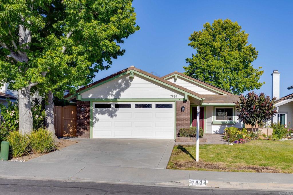 7934 Calle Posada