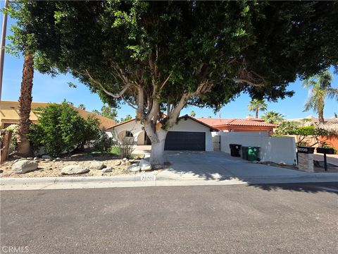 Photo of 78700 Bottlebrush Dr, La Quinta, CA 92253 (MLS # OC26085395)