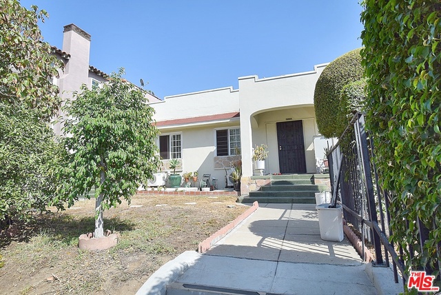 These 2 units are side by side in a one story structure. for a first time home buyer is a great property to start with...Cozy front yard and plenty of parking space at back yard.One unit will be deliver at COE. Subject to interior inspection. Currently each unit has 2+1.