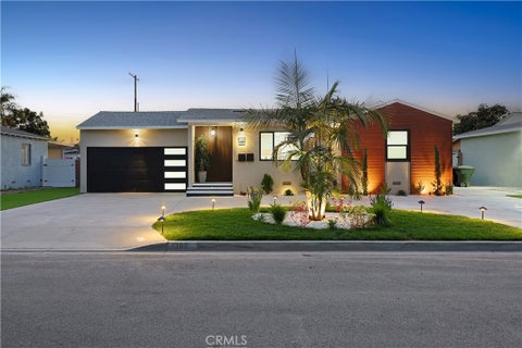 Photo of 209 N Dahlia Drive, Anaheim, CA 92801 (MLS # OC26209513)