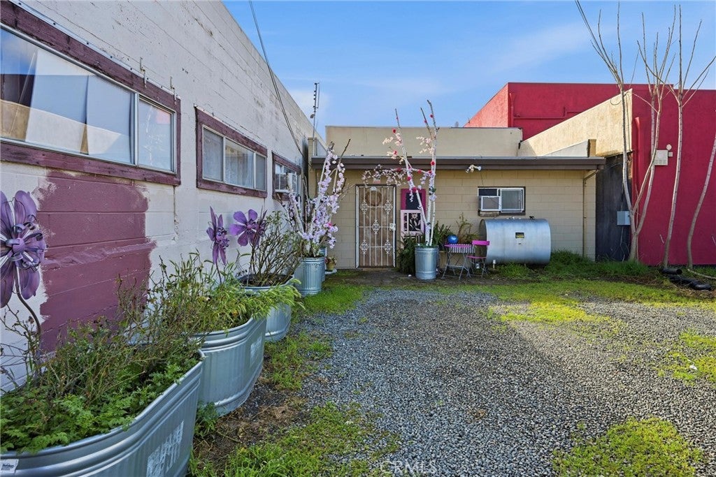 3940 Main