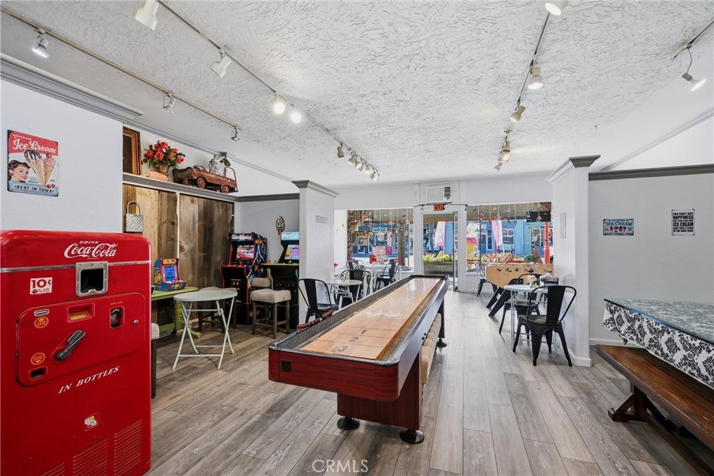 3940 Main