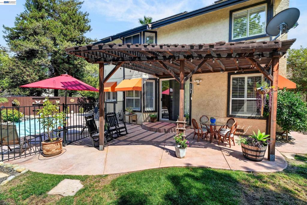467 Pecan Pl