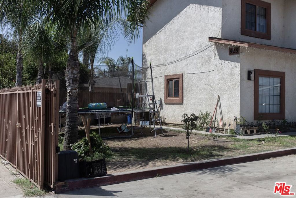 925 Arnold Drive