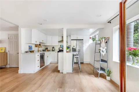 MLS: LG26102163