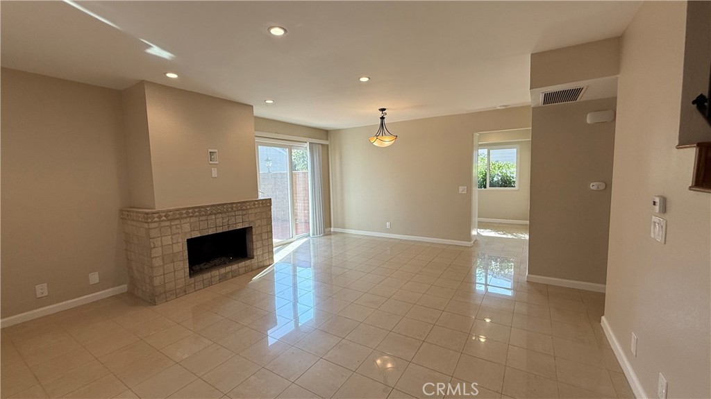 24711 Santa Clara Avenue 7