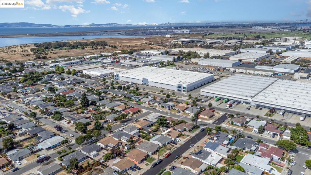 SAN LEANDRO TERR - Residential