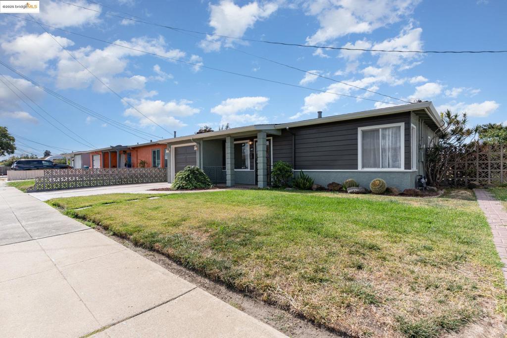 SAN LEANDRO TERR - Residential