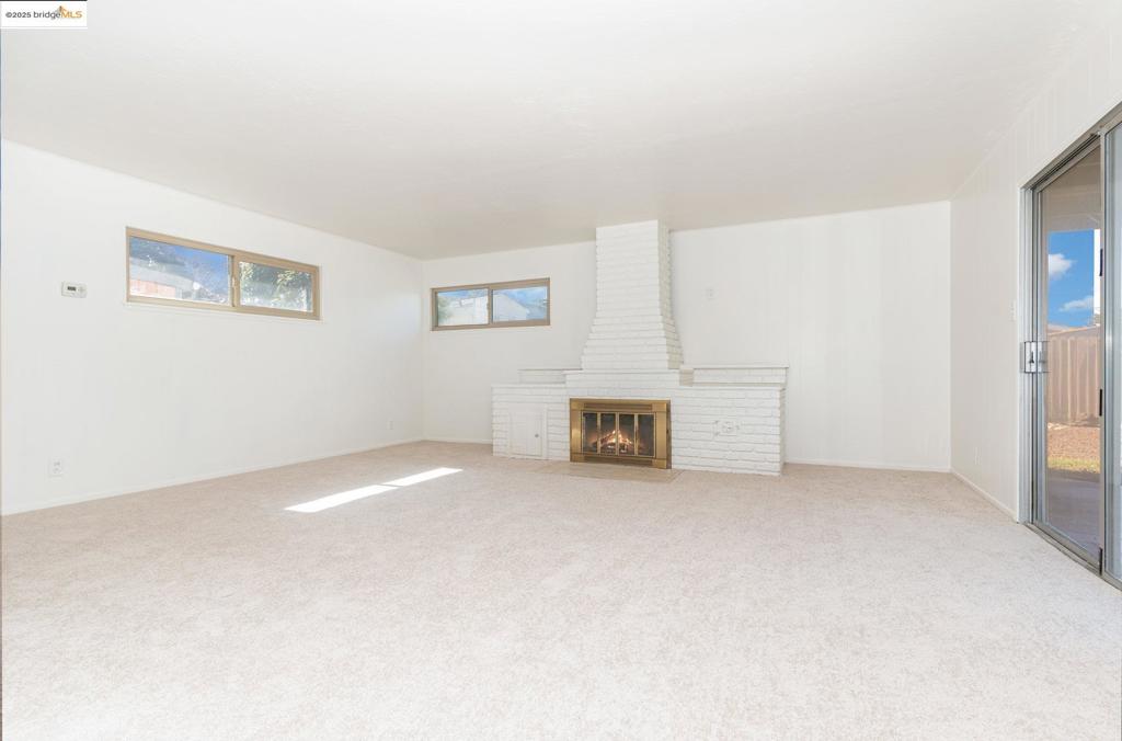 SAN LEANDRO TERR - Residential