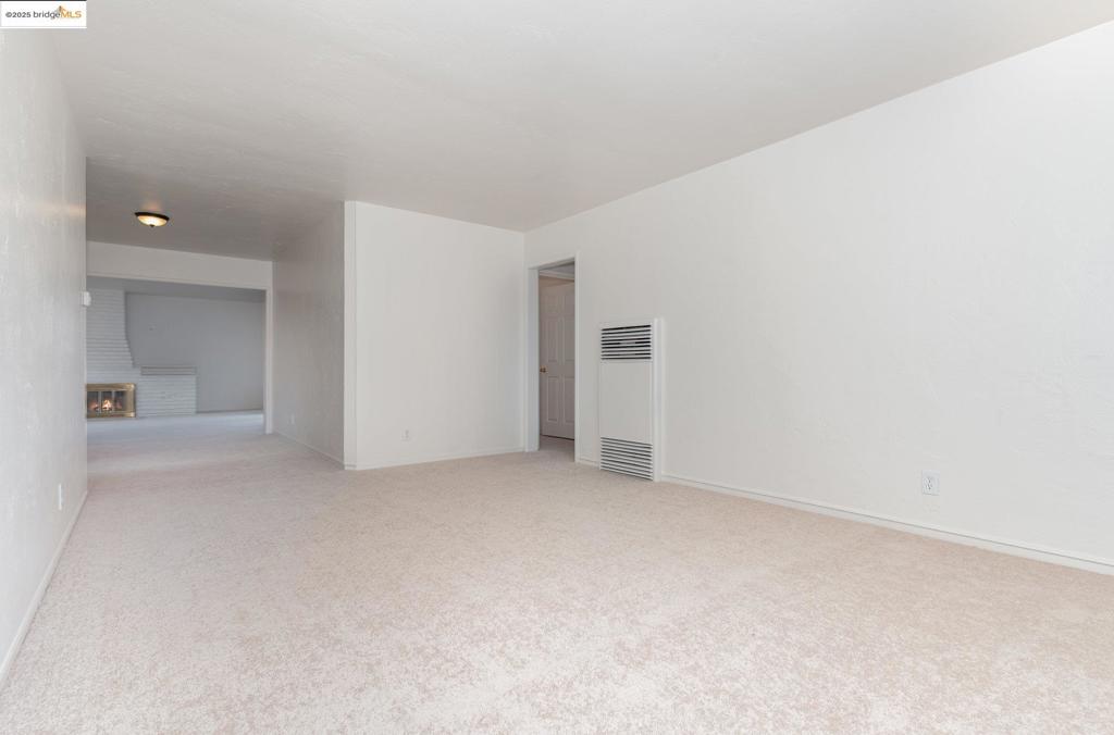 SAN LEANDRO TERR - Residential
