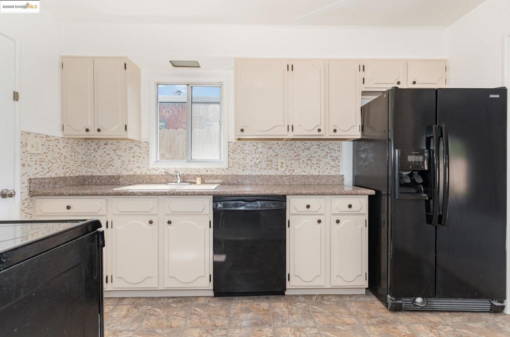 SAN LEANDRO TERR - Residential