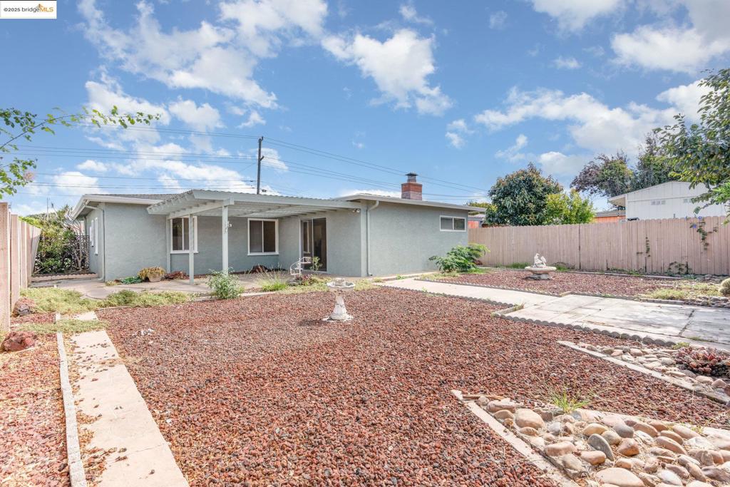 SAN LEANDRO TERR - Residential