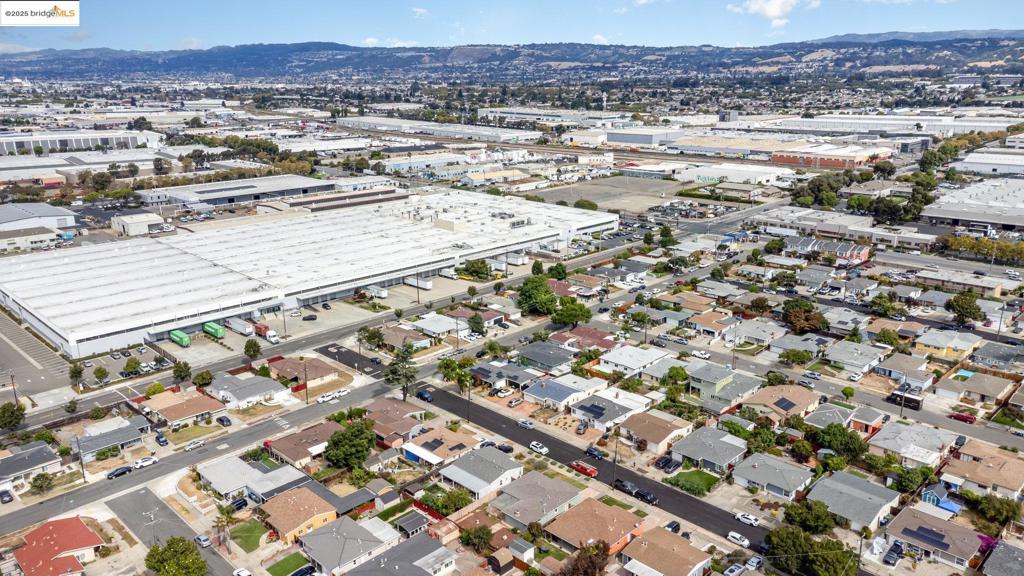 SAN LEANDRO TERR - Residential
