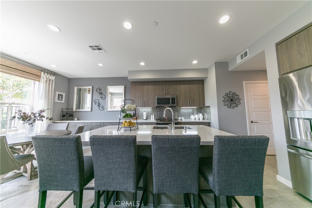 Bakers Ranch - Residential Lease