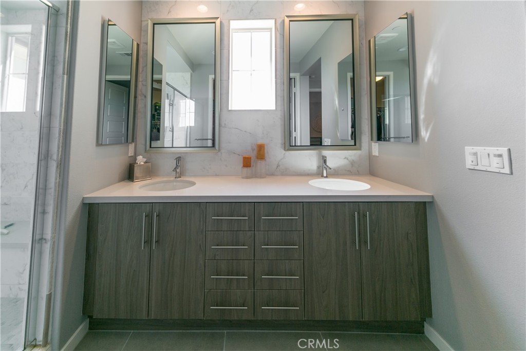 Bakers Ranch - Residential Lease