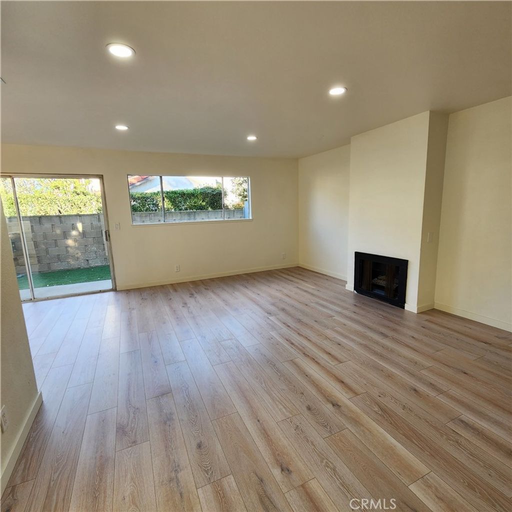 Photo of 437 Reed Way, Port Hueneme, CA 93041 (MLS # OC26082549)