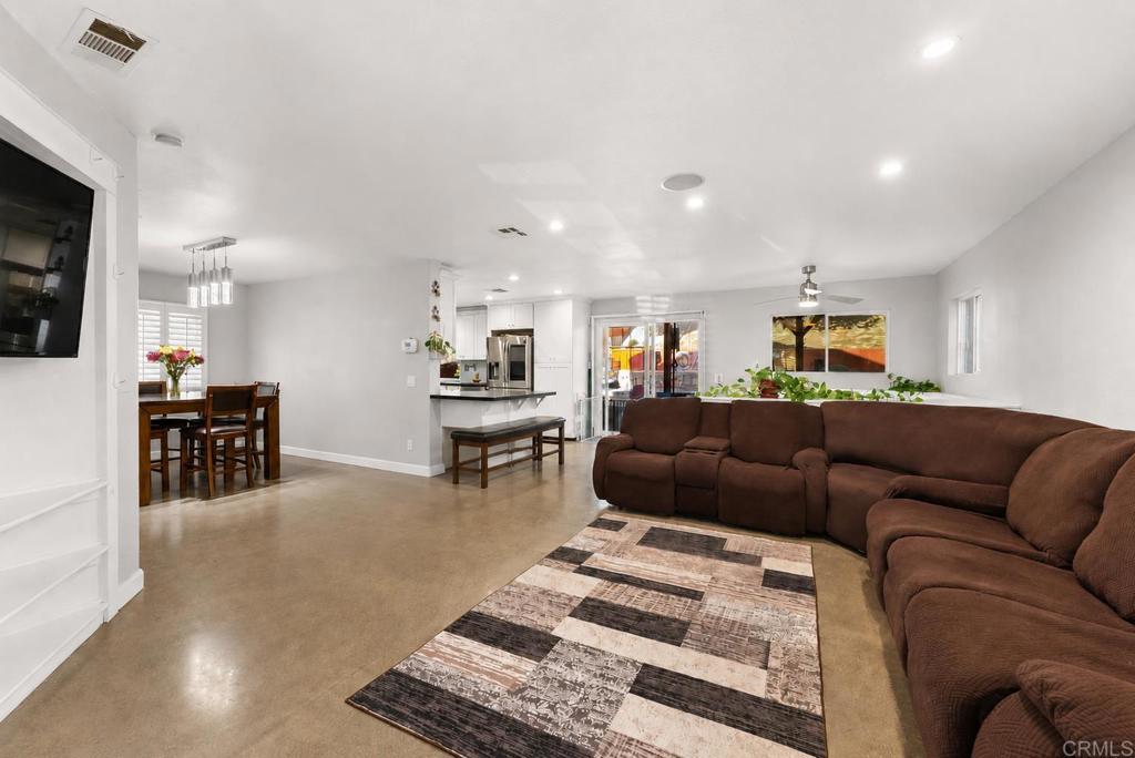 Properties 3 5556 Vista San Simeon