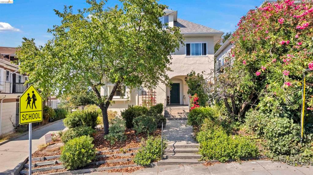 1031 Bella Vista Ave