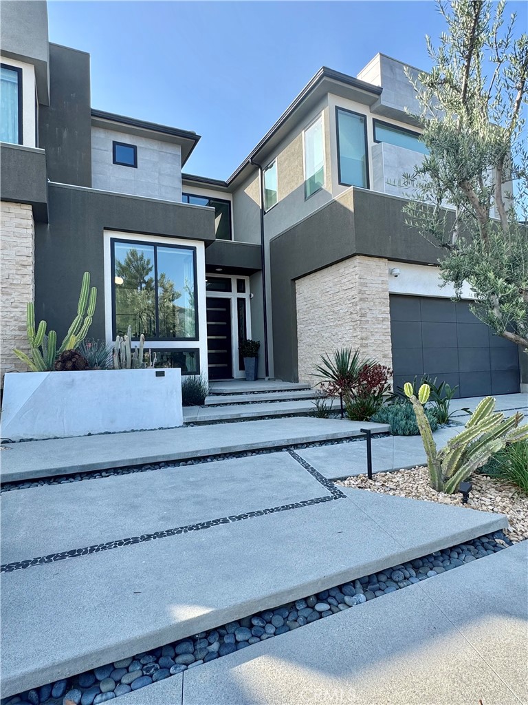 Properties 1 20401 W Aberdeen Lane