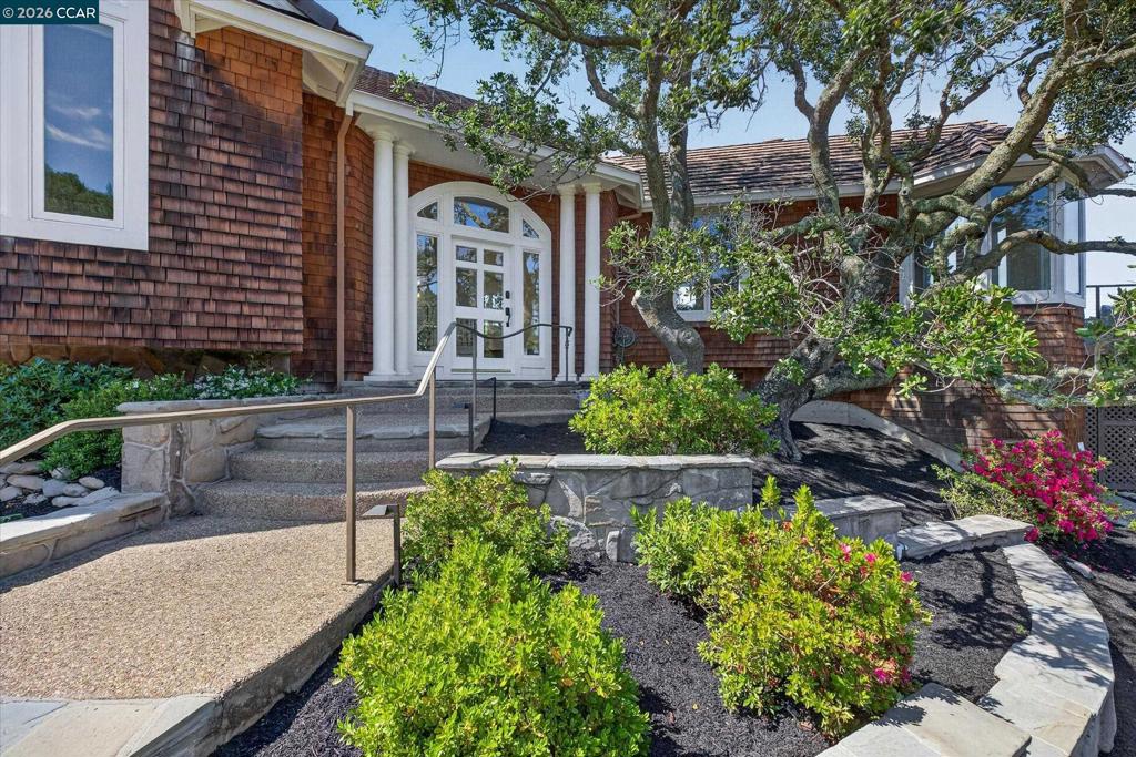 10 Diablo Oaks Way, Lafayette CA 94549