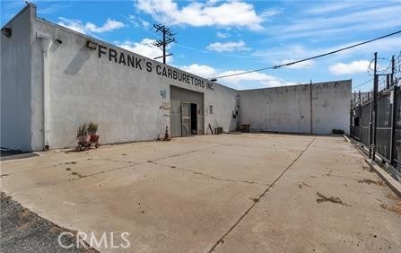 Photo of 411 E Rosecrans AVE, Compton, CA 90221 (MLS # DW26118814)