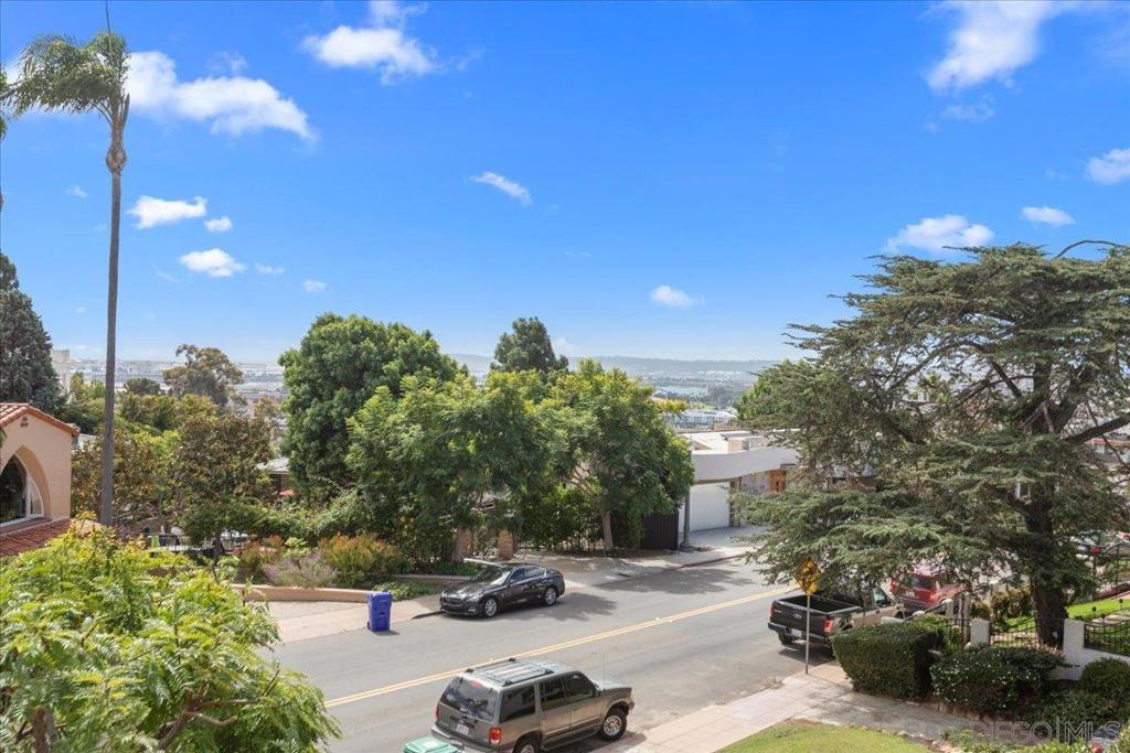 Mission Hills - Residential